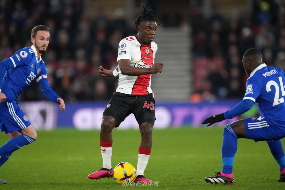 线顷刻间陷 线顷刻间陷