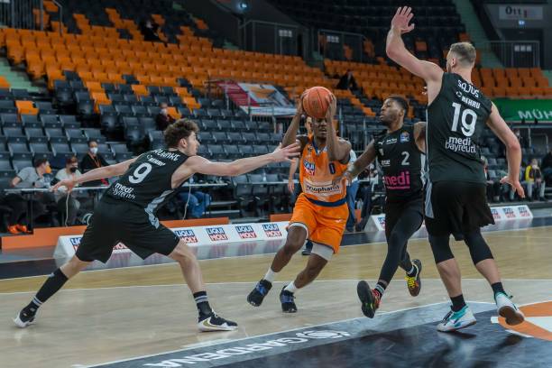 相当的对手 相当的对手